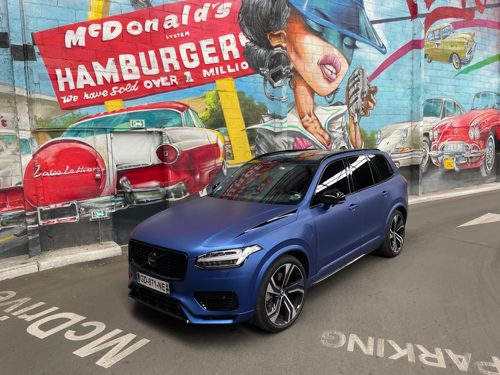 SUV
